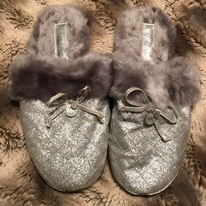 MK Slippers Size 8